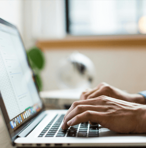 Iroxivor illustration av supportteam